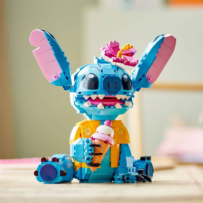 Disney Stitch Building Set (730 pcs)