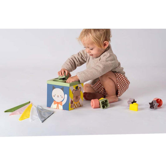 Play and Discovery Cube