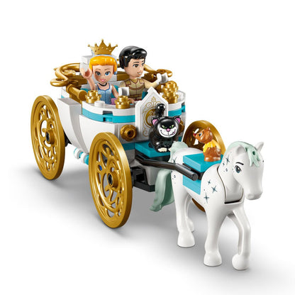 Cinderella's Castle and Carriage (596 pcs)