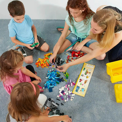 LEGO Large Creative Brick Box (790 pcs.)