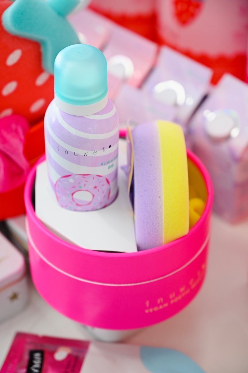 Shower Foam and Accessories Set - Fun Bath Box
