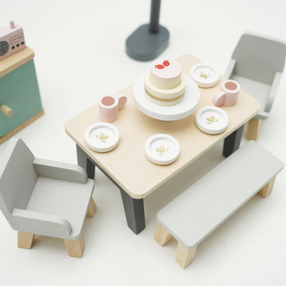 Daisylane Dining Room for Dollhouse
